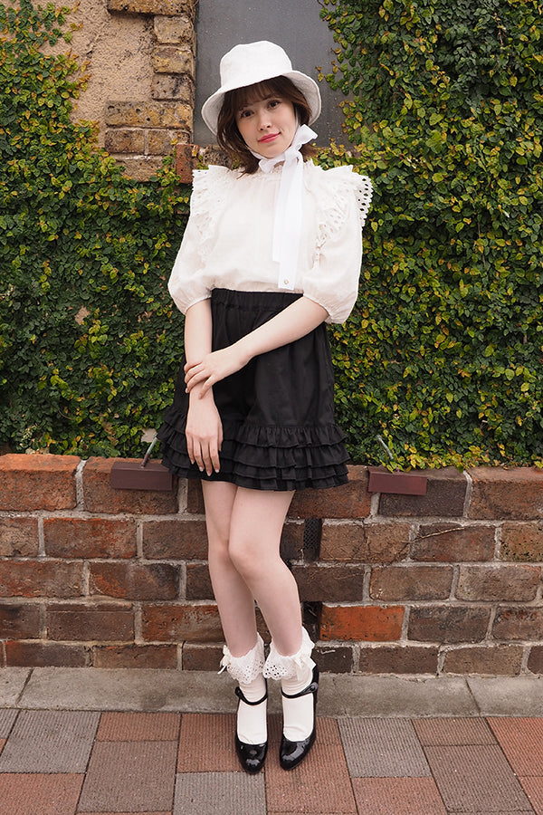 フリルショートパンツ(Ladies) – Shirley Temple Online Store