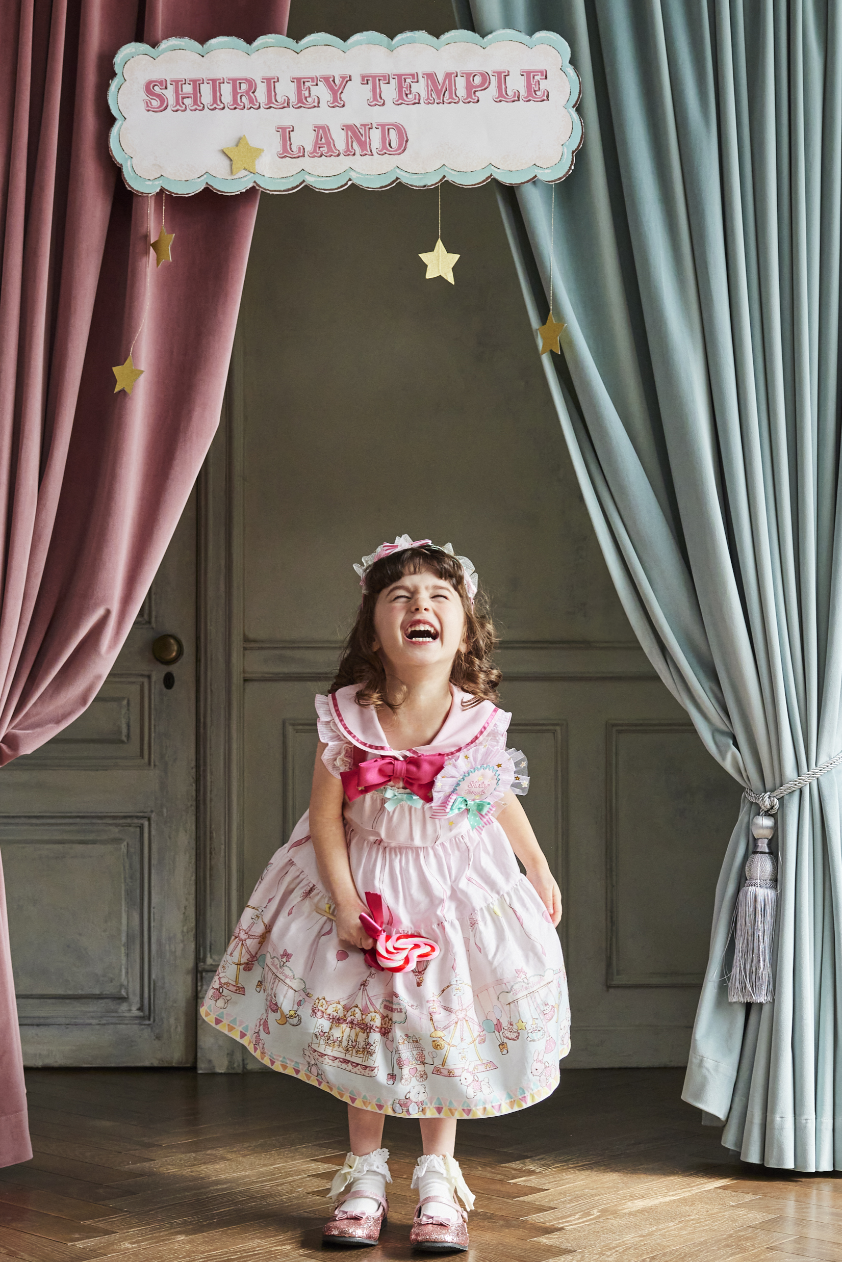 シャーリーテンプルランドプリントジャンパースカート(Toddler シャーリーテンプルランドプリントジャンパースカート(Toddler