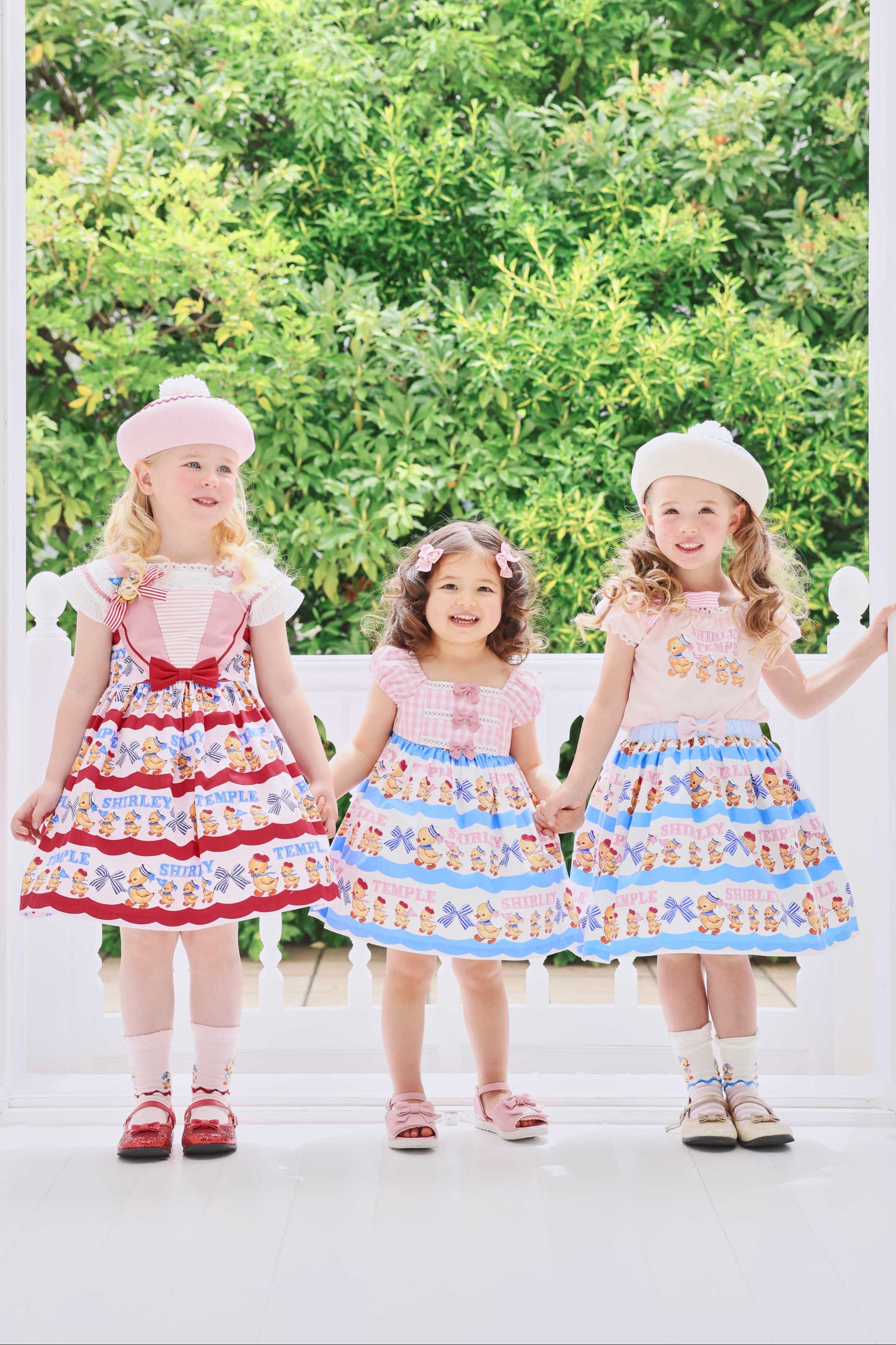 アヒルおさんぽプリント – Shirley Temple Online Store